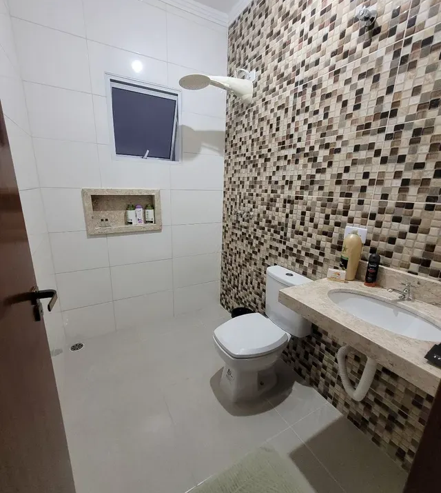 C3551 18.jpg